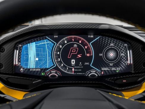 Used 2024 Lamborghini Revuelto image 16