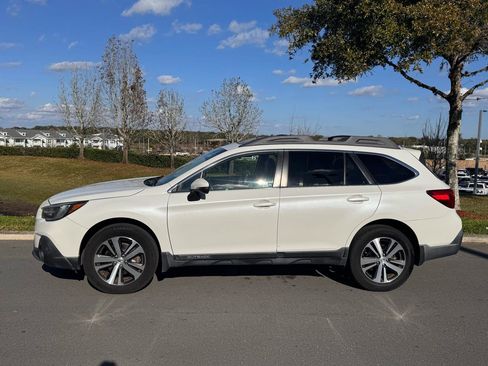Used 2019 Subaru Outback 2.5i Limited w/ Popular Package #2 image 6