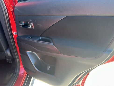 Used 2018 Mitsubishi Outlander SE AWD/4WD image 21