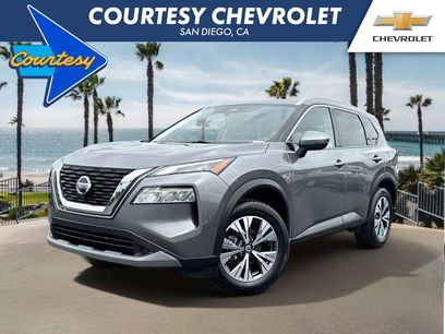 Used 2021 Nissan Rogue SV w/ Premium Package