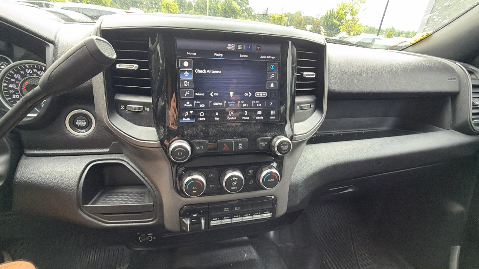 Used 2022 RAM 3500 Tradesman w/ Electrical Accessory Group AWD/4WD image 31