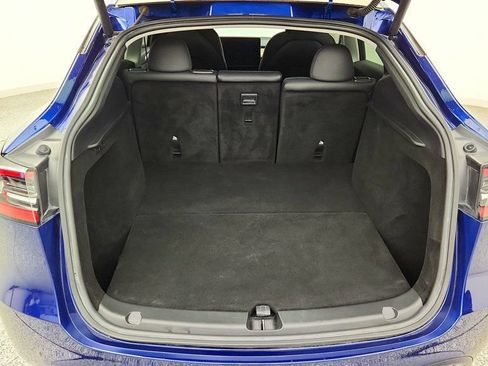 Used 2023 Tesla Model Y AWD image 25