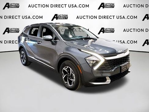 Used 2023 Kia Sportage LX AWD/4WD image 2