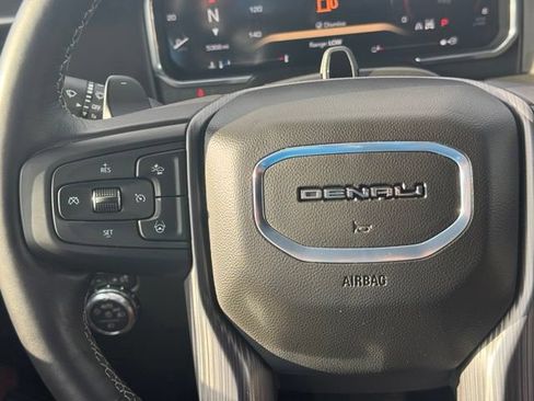 Certified 2026 GMC Sierra 1500 Denali Ultimate w/ LPO, Black Badging Package AWD/4WD image 31