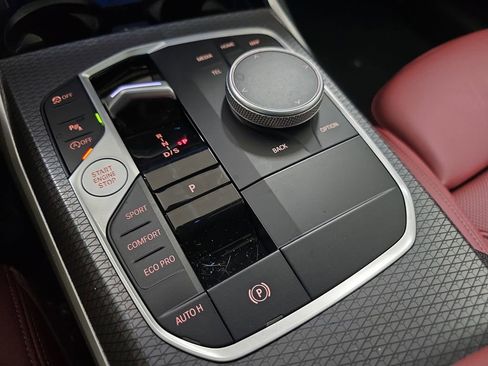 Used 2025 BMW 330i Sedan w/ Convenience Package image 25