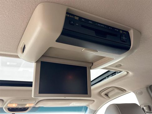 Used 2008 Toyota Sienna XLE image 34