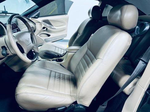 Used 2004 Ford Mustang GT image 29