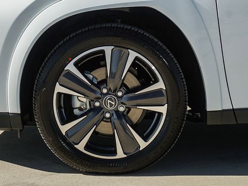 New 2026 Lexus UX 300h FWD image 15