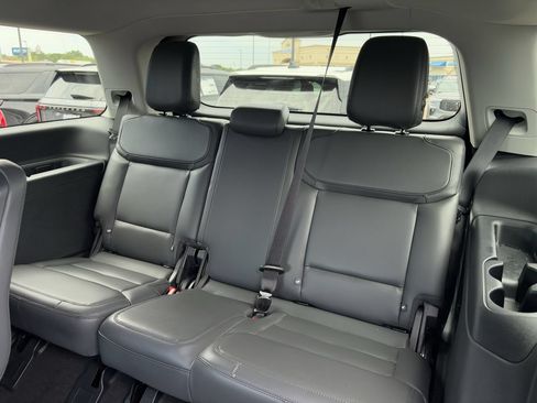 New 2026 Ford Expedition Active RWD image 28