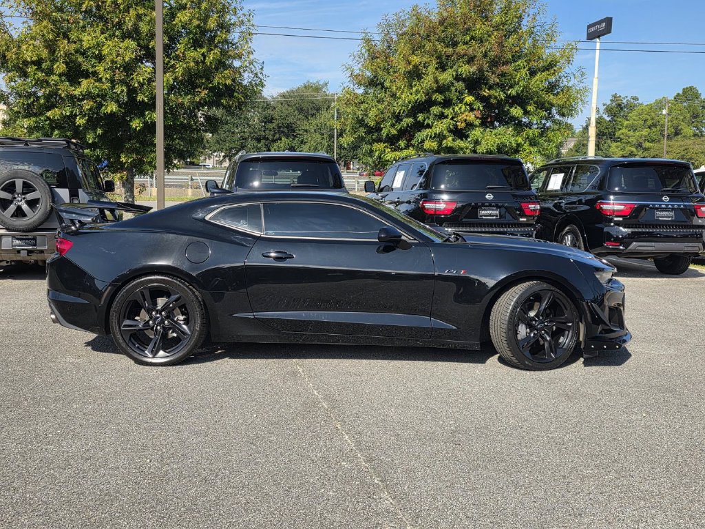 Used 2023 Chevrolet Camaro LT w/ Technology Package RWD image 30