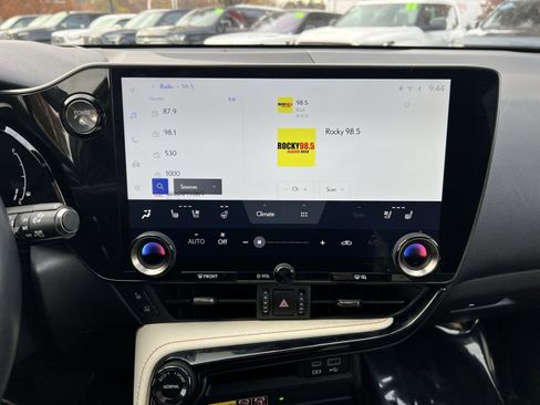 Used 2022 Lexus NX 450h+ AWD image 18