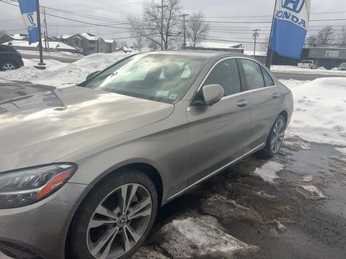 Used 2021 Mercedes-Benz C 300 4MATIC Sedan image 2