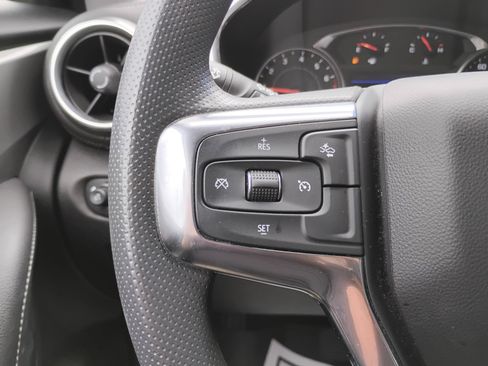 Used 2024 Chevrolet Blazer LT w/ Convenience Package FWD image 18