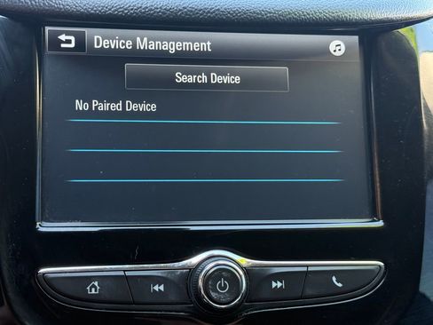 Used 2018 Chevrolet Cruze Premier FWD image 28