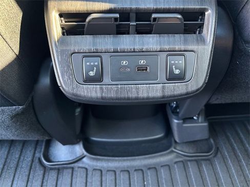 Used 2023 Nissan Ariya FWD image 38