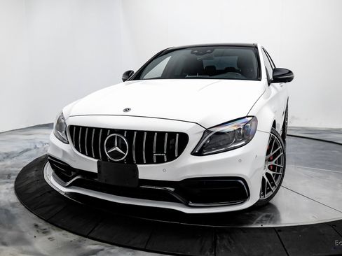 Used 2021 Mercedes-Benz C 63 AMG S image 3
