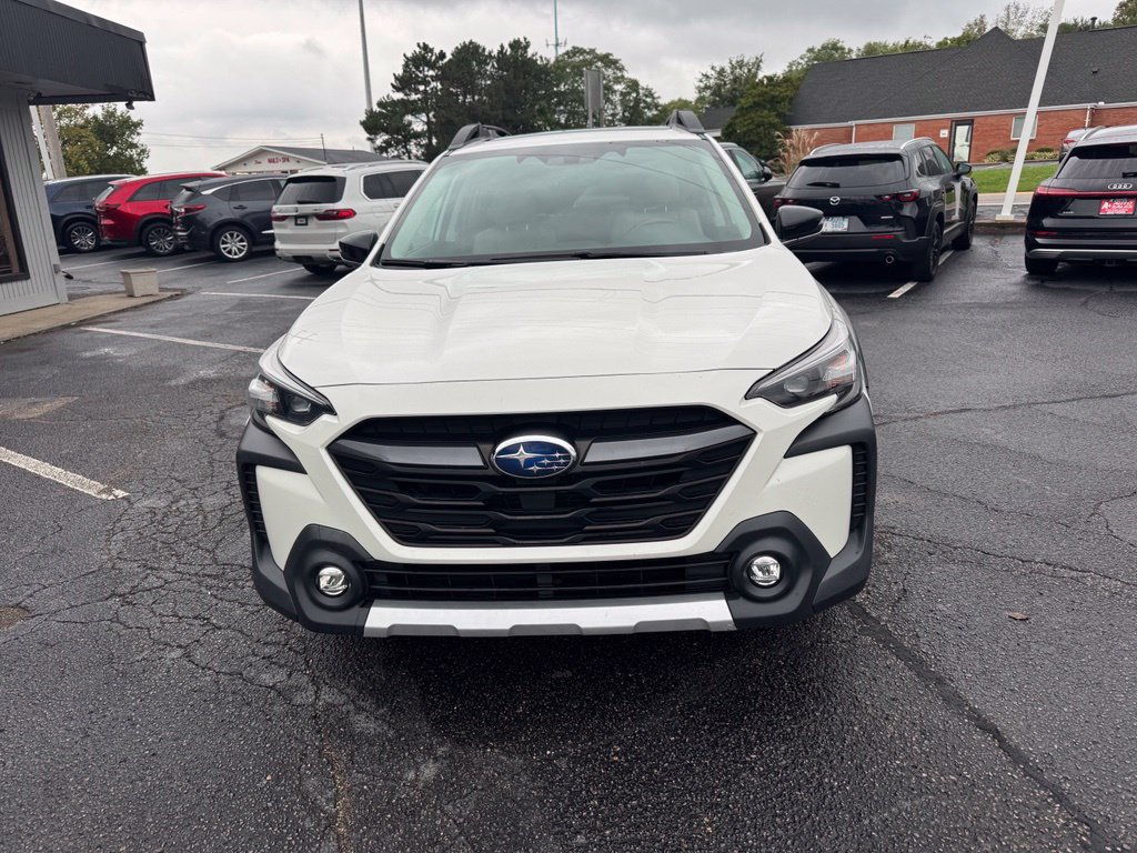Used 2023 Subaru Outback Limited AWD/4WD image 3