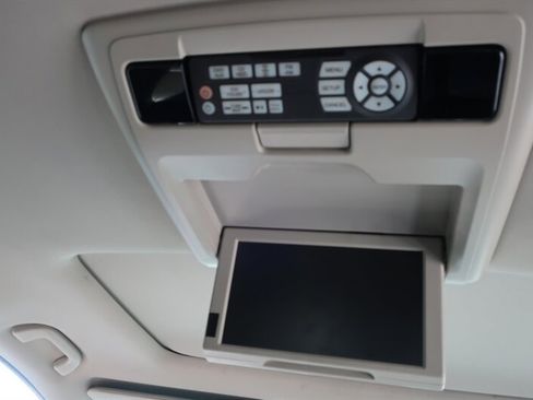 Used 2013 Honda Odyssey Touring image 32