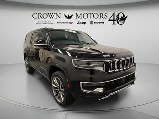 Certified 2024 Jeep Wagoneer L Series III w/ Premium Group I AWD/4WD video 1