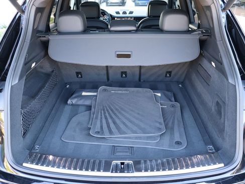 Used 2021 Porsche Cayenne image 52