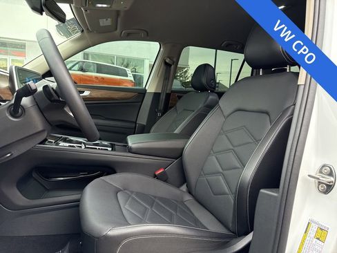 Certified 2024 Volkswagen Atlas SE AWD/4WD image 9