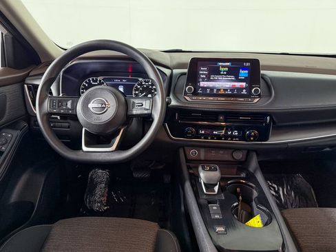 Certified 2023 Nissan Rogue SV FWD image 17