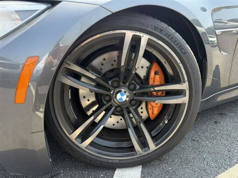 Used 2017 BMW M3 RWD image 2