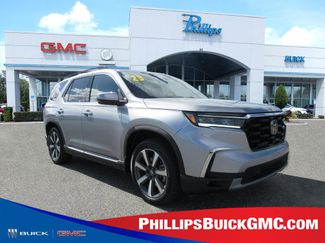 Used 2023 Honda Pilot Touring video 1