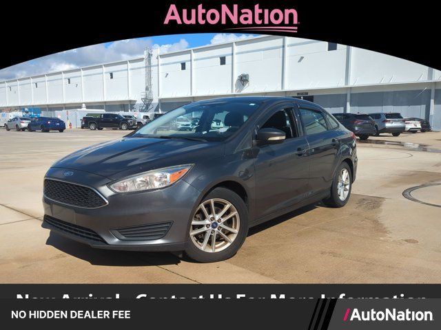 Used 2017 Ford Focus SE FWD image 1