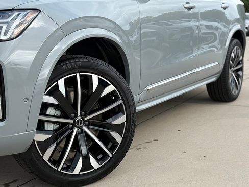 New 2026 Volvo XC90 B6 Ultra w/ Protection Package image 6