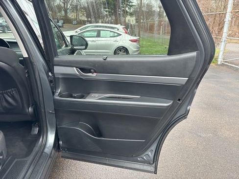 Used 2022 Hyundai Palisade SEL w/ Convenience Package image 9