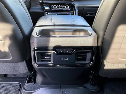 Used 2023 GMC Sierra 1500 AT4X image 17