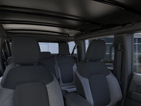 New 2025 Ford Bronco 4-Door image 37