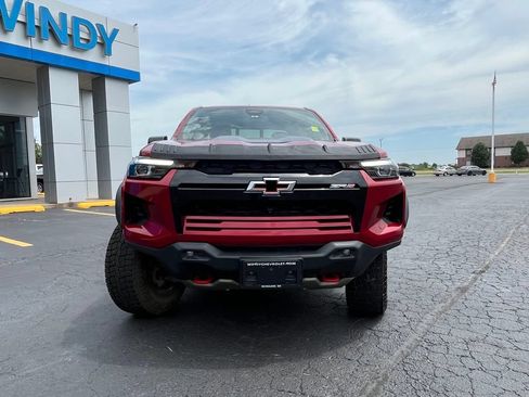 Used 2024 Chevrolet Colorado ZR2 w/ Technology Package AWD/4WD image 2