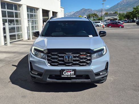 Used 2023 Honda Passport TrailSport image 12