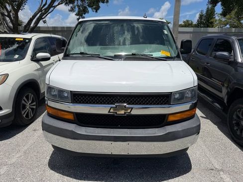 Used 2019 Chevrolet Express 2500 w/ Driver Convenience Package RWD image 2