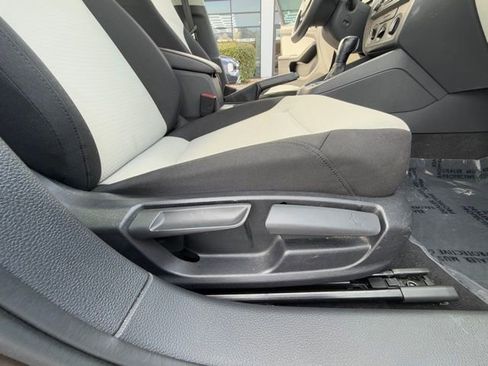 Used 2015 Volkswagen Jetta S image 37