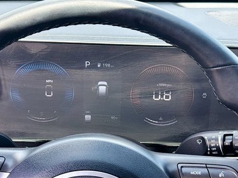 Used 2025 Hyundai Kona SEL FWD image 12