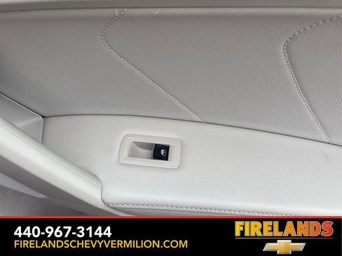 Used 2023 Volkswagen Tiguan SE R-Line image 30