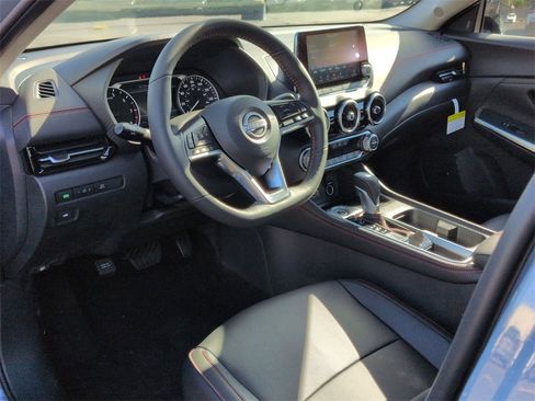 New 2025 Nissan Sentra SR w/ SR Premium Package image 9