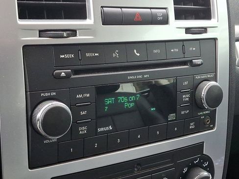 Used 2010 Chrysler 300 Touring image 19