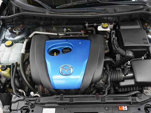 Used 2012 MAZDA MAZDA3 i Touring FWD image 28