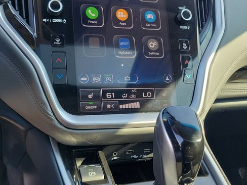 Used 2020 Subaru Outback Limited image 27