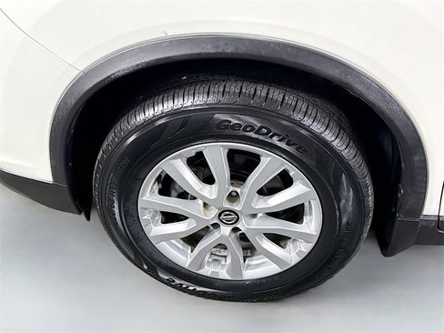 Used 2020 Nissan Rogue SV image 33