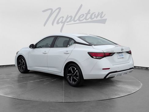 Used 2025 Nissan Sentra SV FWD image 5