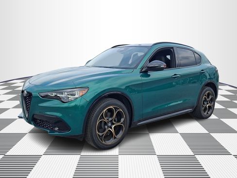 New 2025 Alfa Romeo Stelvio Sprint AWD/4WD image 2