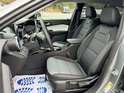 New 2026 Chevrolet Trax LT w/ Driver Confidence Package image 50