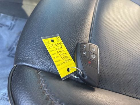 Used 2024 GMC Sierra 2500 Denali w/ Denali Reserve Package image 41