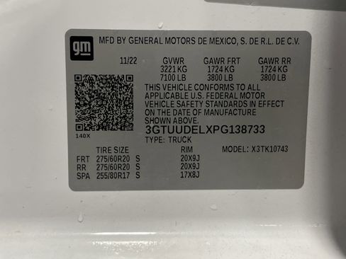 Used 2023 GMC Sierra 1500 SLT w/ SLT Premium Package image 28