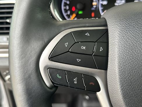 Used 2019 Jeep Grand Cherokee Overland image 20